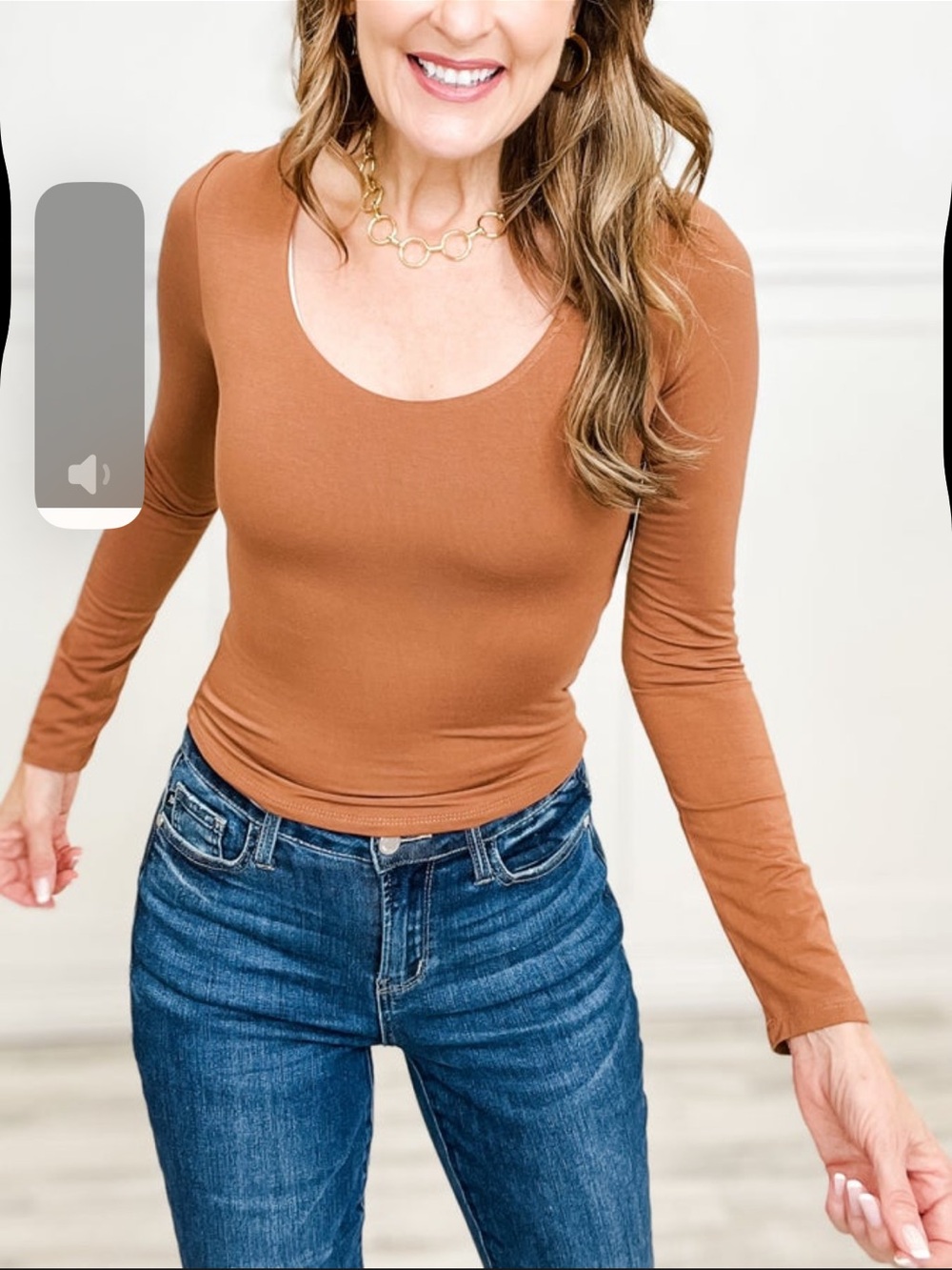 BE COOL Women's Scoop Neck Long Sleeve Top - camel Brown